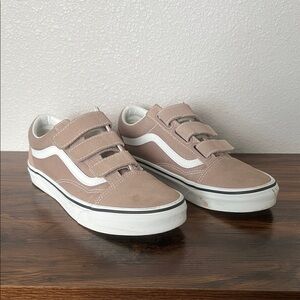 Vans Old Skool V Women's Tan/Beige (Velcro version) - Size 8